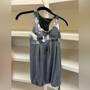 Lululemon workout tank with bra